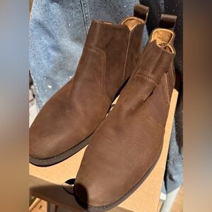 Women’s UGG Brown Leather Boots